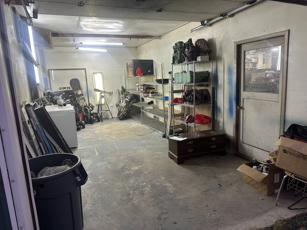 JIMMYGUNZ tweet media