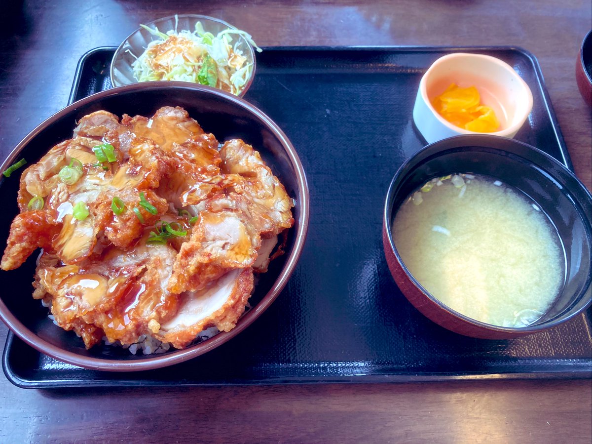 Mukanoteio's tweet photo. 小樽なると屋さんのザンギ丼 https://t.co/wlgPsIgI5h