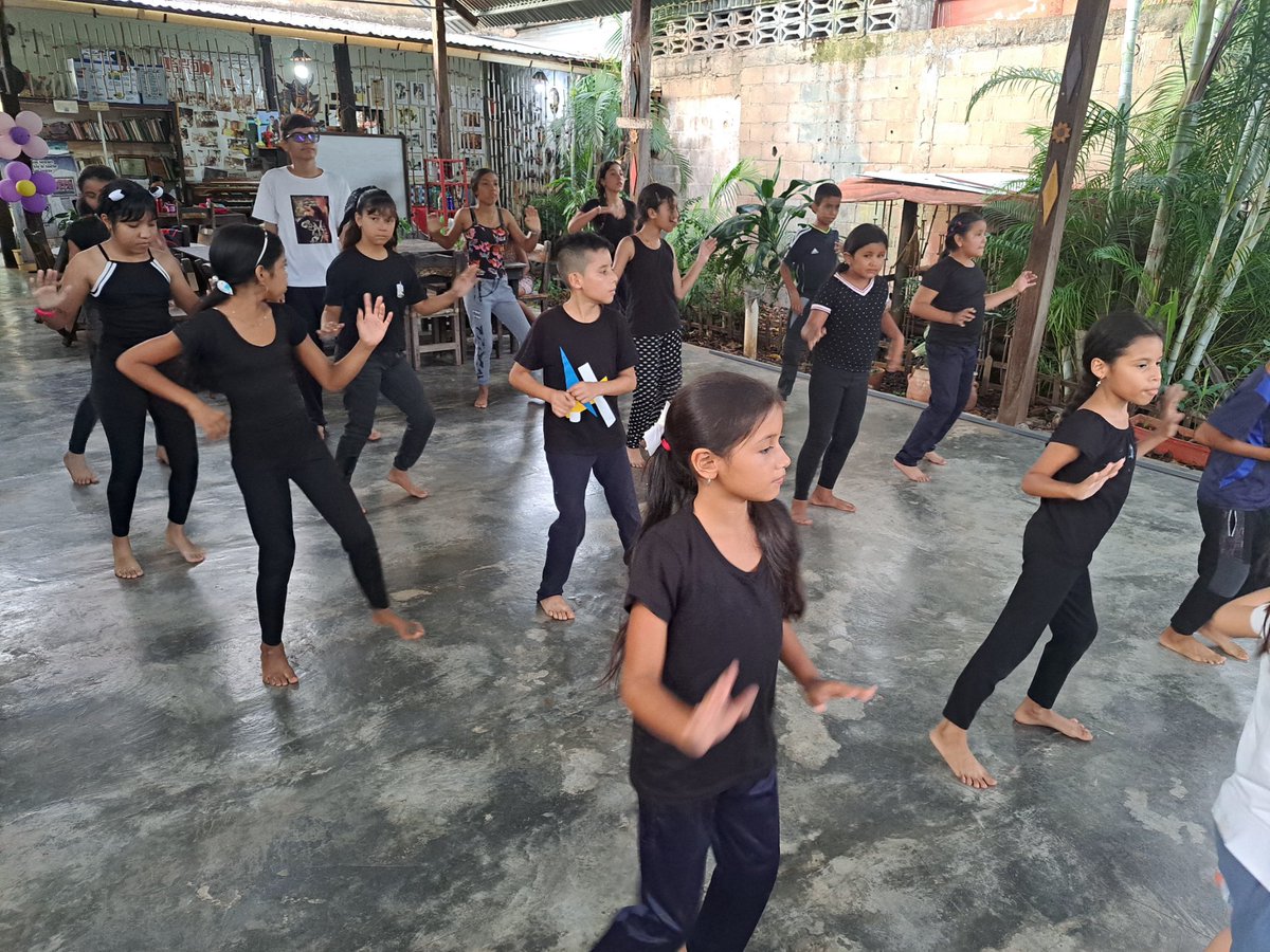 Con el fin de sembrar amor por nuestra cultura popular tradicional,  el Ateneo de Guaribe realiza  taller permanente de danzas tradicionales de Venezuela. Creando espacios para la paz y la buena convivencia. <a href="/aerr_95/">Augusto Rojas</a> <a href="/BiblioNacional/">Biblioteca Nacional</a> <a href="/GabineteGuaric/">MinCultura Guárico</a>