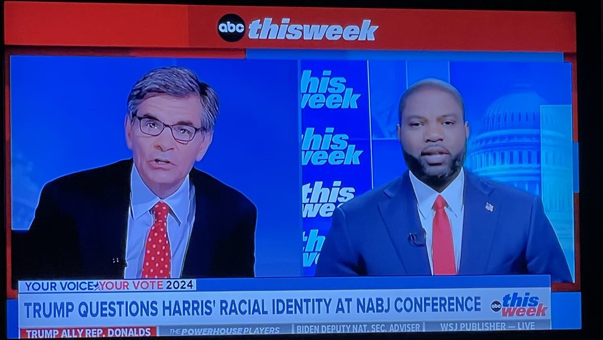 couerfidele's tweet image. @GStephanopoulos owes the ENTIRE audience and especially @ByronDonalds an apology for #misinformation, #slander and a #slurring report .@ABCPolitics @ThisWeekABC .@GOP .@TheDemocrats #JustWrong .@ABC