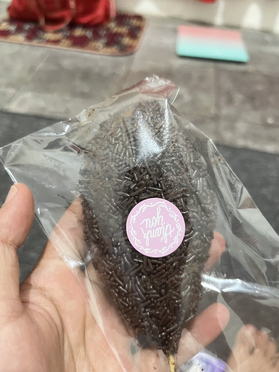 weirdoweird__'s tweet photo. sarapan biar hidup https://t.co/5Qm5PyPOij