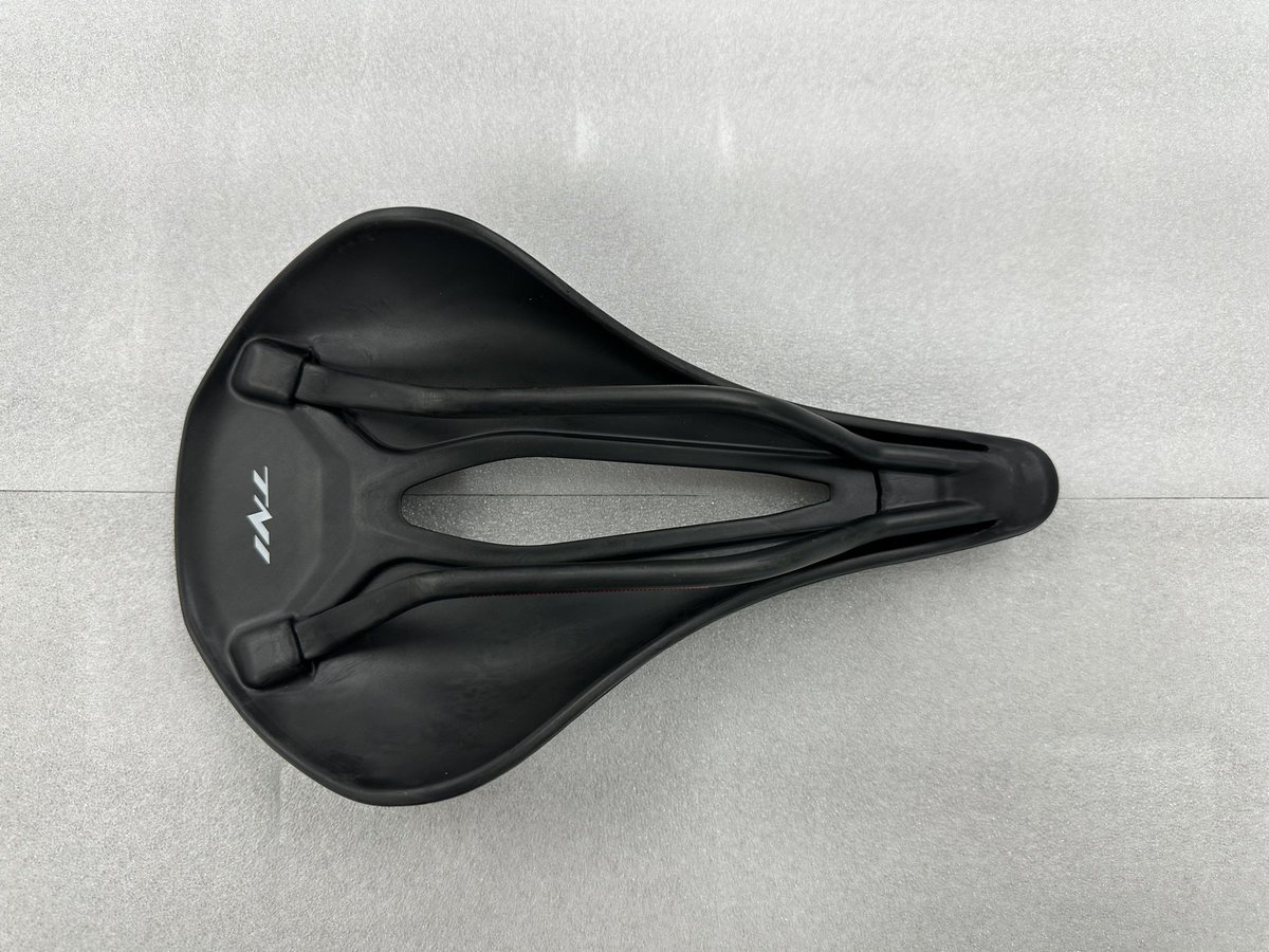 トライスポーツ #TNI #3Dサドル TNIより新しい3D printing サドル入荷