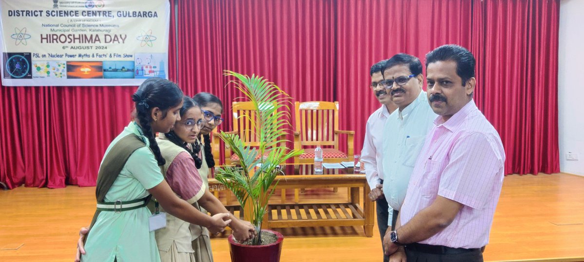 ncsmgoi's tweet photo. Glimpses of the Interactive #Workshop, Open House #Quiz and #FilmShow, organised by @dscgulbarga, a unit of @ncsmgoi, @MinOfCultureGoI, as a part of the Hiroshima Day commemoration, on August 6, 2024.
#HiroshimaDay #NuclearWar #AtomicBombs #Hiroshima #Science https://t.co/z5mxCrRRcc