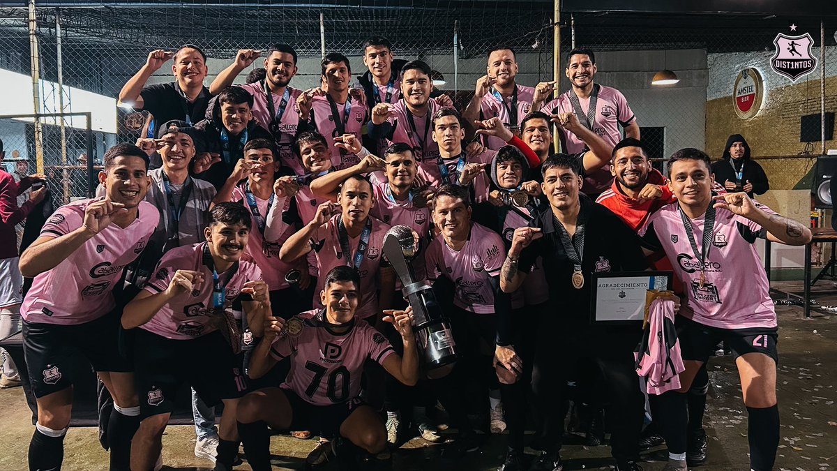 DISTINTOS FC tweet media