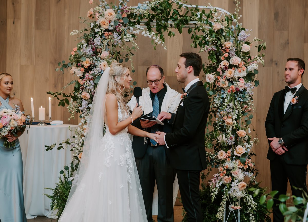 InFaithWedRabbi's tweet photo. #interfaith Photos (Kyrsten Ashlay Photography – https://t.co/Af3vWi6oU7) from Lauren and Hunter’s #wedding ceremony, which I officiated (6/8) at the Hall on Dragon in #dallas , #Texas . https://t.co/dfBNB5u6NF