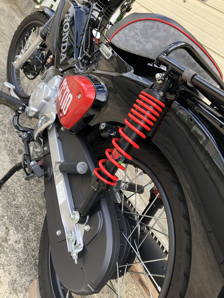 kohizuka_jp's tweet image. 簡単にやっておわり
くまモンには似合ってます
#クロスカブ
#カブサスペンション
#yss