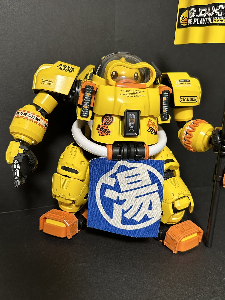 okera1006's tweet photo. スパダックのスミ入れ&デカール終わり!
良いんじゃないの〜(*´꒳`*)
1番の問題点はデカ過ぎて全体の写真撮るの困難な事w
#BDUCK
#SPADUCK
#プラモデル
#模型
#ビーダック https://t.co/VCW9NVqjcx