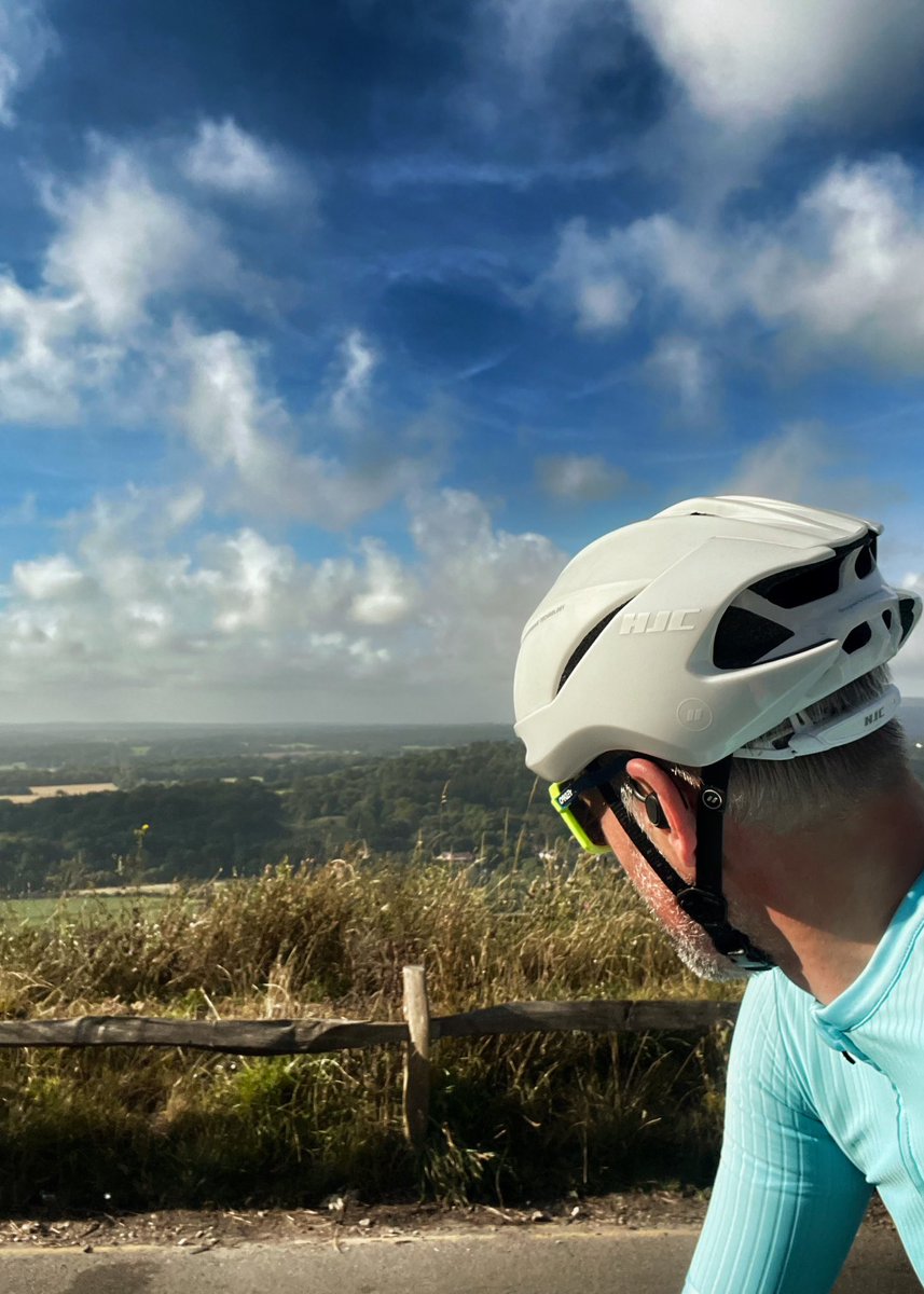 jferg_76's tweet photo. 📦 & ☕️ #solo #boxhill #ffwdwheels #charlieandginger #epsom #coffee @candgcoffee @FFWDwheels https://t.co/IvDZVrGDqB