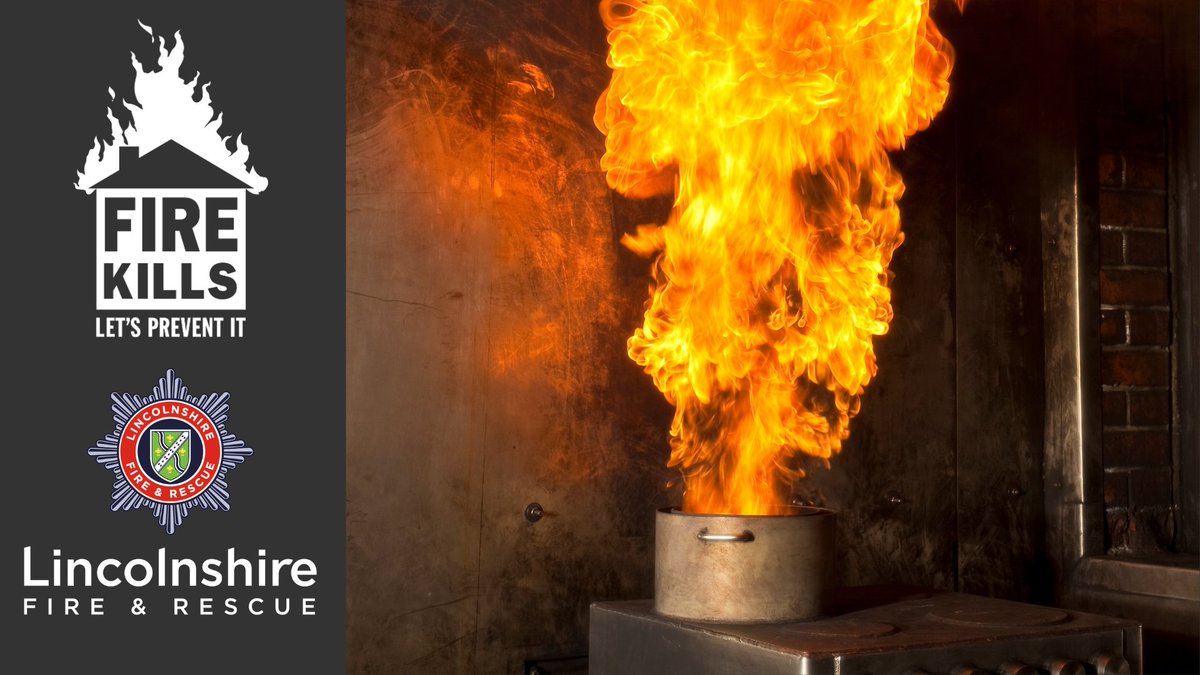 LincsFireRescue's tweet photo. Take care when cooking with oil – it sets alight easily.

If a pan catches fire don’t take any risks. Turn the heat off if it’s safe to do so. NEVER throw water over it.

#FrySafe #FireKills #CookSafely

https://t.co/W31bBlhxyy https://t.co/1o8bY8QDgE