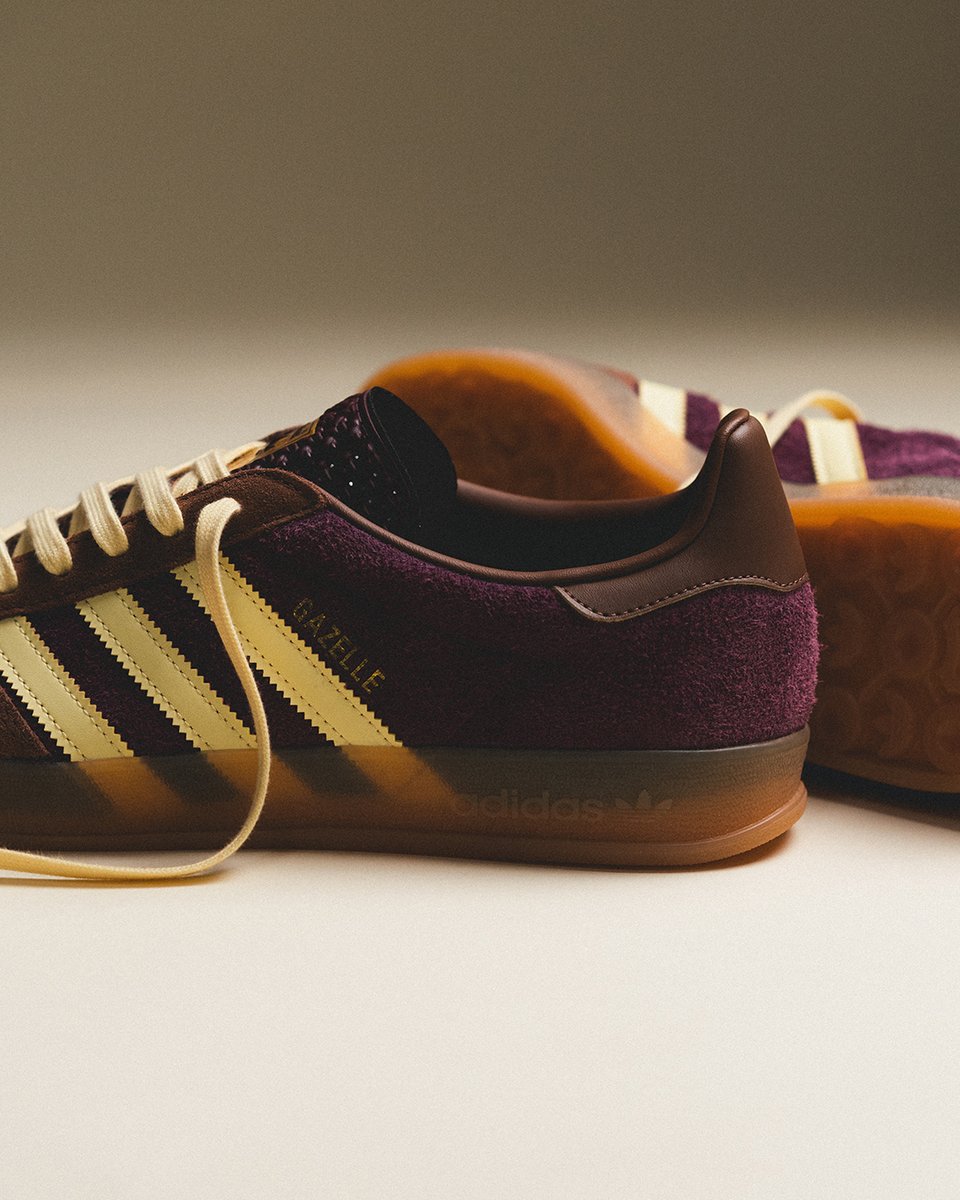 adidas gazelle silver green womens adidas Gazelle ADV Shadow Red / Crytal White / Gold Metallic 11.5 main image 1