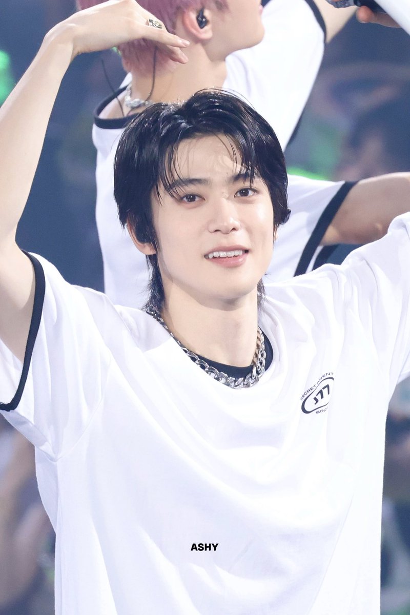 240804 8주년 팬미팅

하투 ~💗

#NCT127 #재현 
#JAEHYUN #ジェヒョン