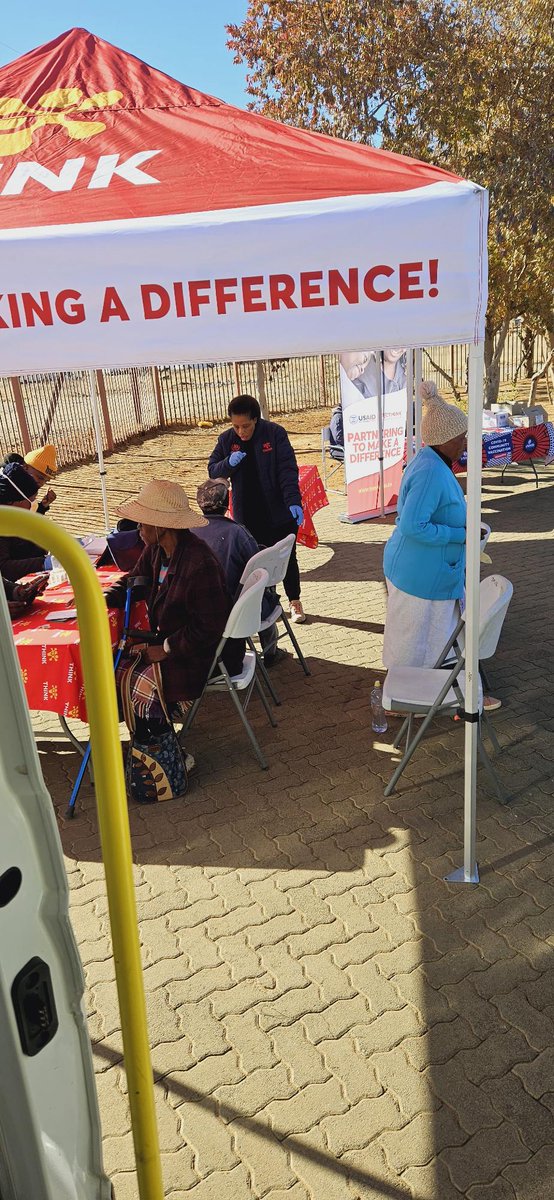 think_network_x's tweet image. July Recap: #THINKSouthAfrica, powered by @USAID, supported a successful Open Day at Bathu Clinic, organised by #DoH, emphasising #TB treatment. Later, the TB Awareness Campaign in Namibia Informal Settlements addressed health gaps with TB and #HIV screenings, and immunisations.