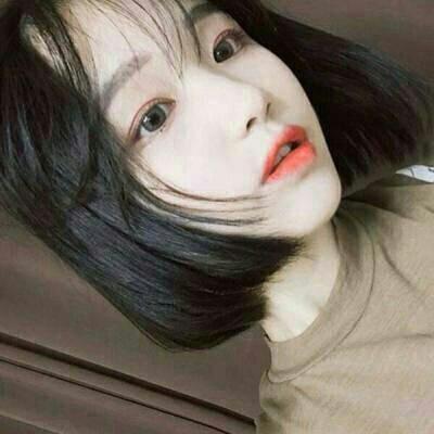 consanguine tocsin hurdler heilung
Bu mevsimde düşen bir yaprak gibi beklenmedik bir şekilde düşen mutluluğumu her yerde aradım.