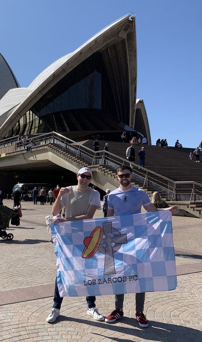 🏅 The first of our Cork AUL Division 2 medals was presented to Ross O’Donoghue under the shadow of the Sydney Opera House by our Club Treasurer, Shane Dineen! 

Ross has been a key player for the last 5 years and contributed early last season before making the move down under.