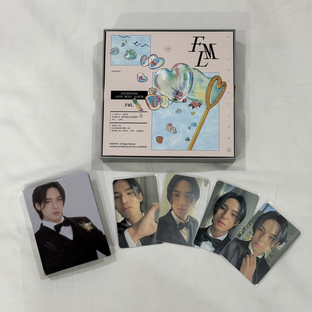 yyenx2's tweet photo. #pasarsvt #pasarsvtmy #pasarseventeen

wts seventeen album

17th heaven:
♡ wonwoo binder + hoshi &amp; jeonghan pcs - rm45
♡ mingyu full set + weverse global pob - rm75

fml:
♡ mingyu - rm65
♡ vernon - rm25
♡ dino - rm50

♡ dino semicolon set - rm30
 
cont - https://t.co/opX6QqDmQ0