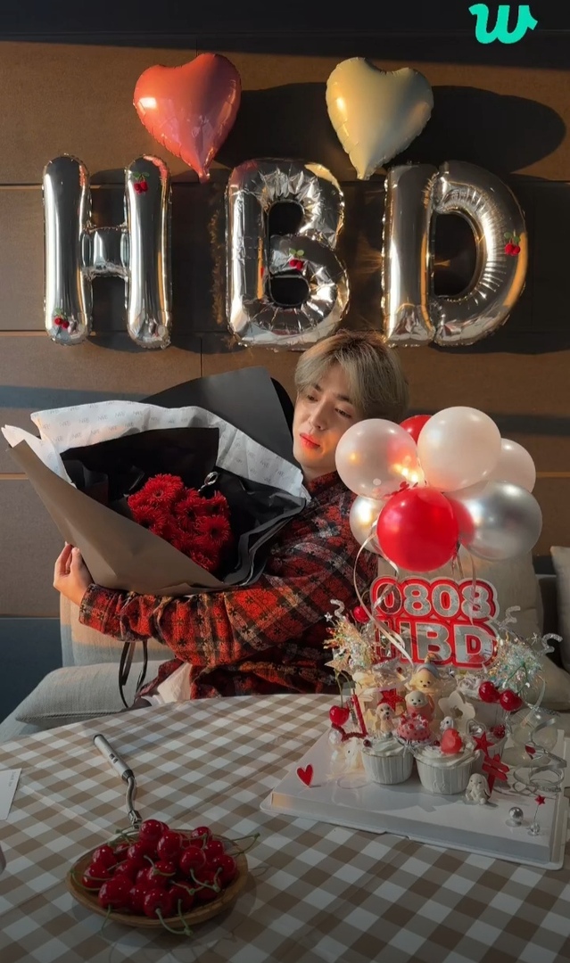 [17s] cake nya cantik banget🥺