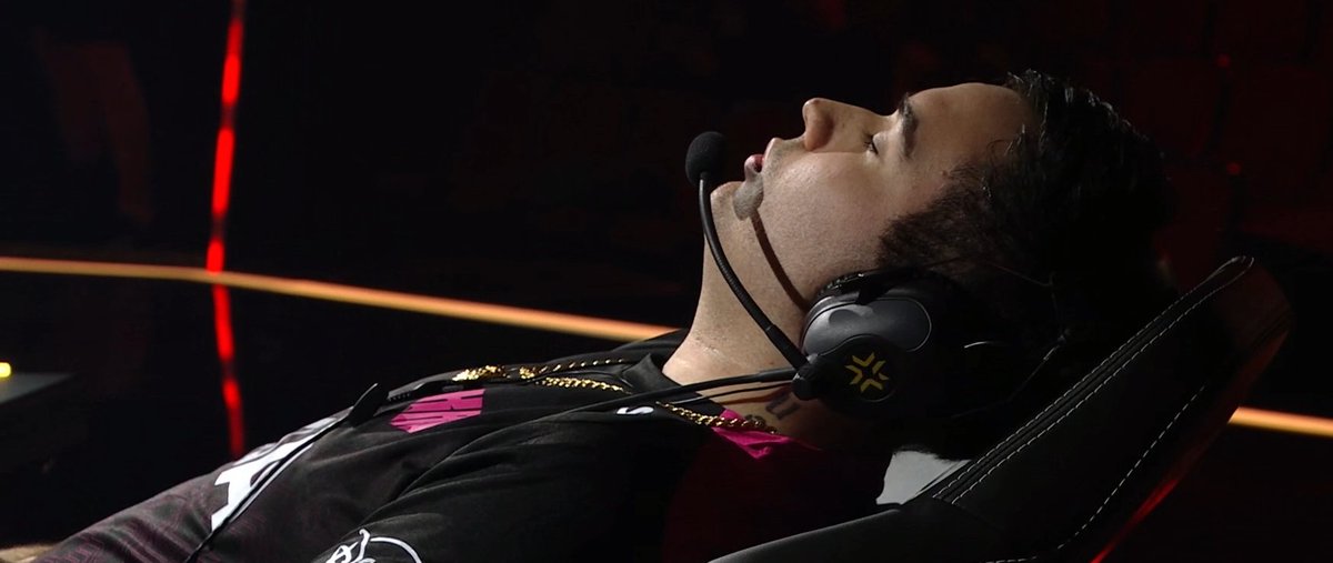 KRÜ b0rja tweet media