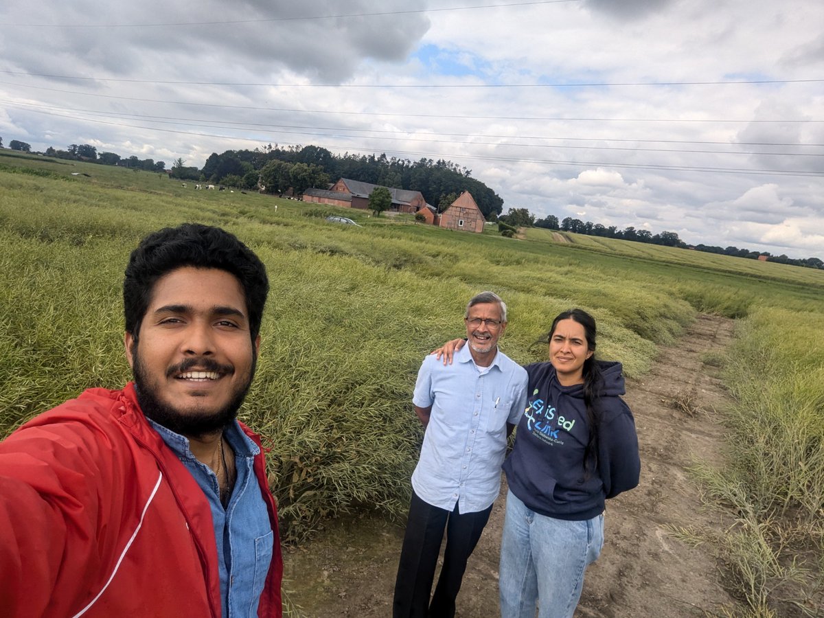 episeedlink's tweet photo. Analysis of trial results is underway. Thanks to my supervisors Dr. Ulf Feuerstein, @SujeethNeerakal, @sarafarrona, mentors Lea and Kathrin, and colleague @Ibeh_Kingsley19 for their constant support throughout my secondment. #FieldTrial #PhDJourney #SeedPriming https://t.co/W2D6r0j8be