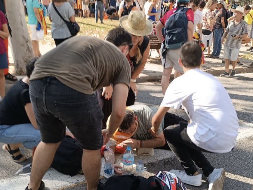 El govern d’ERC acaba el mandat gasejant independentistes pacífics. 

Una metàfora d’on són i què volen. 

La història, i la gent, els posarà al seu lloc. Temps al temps.