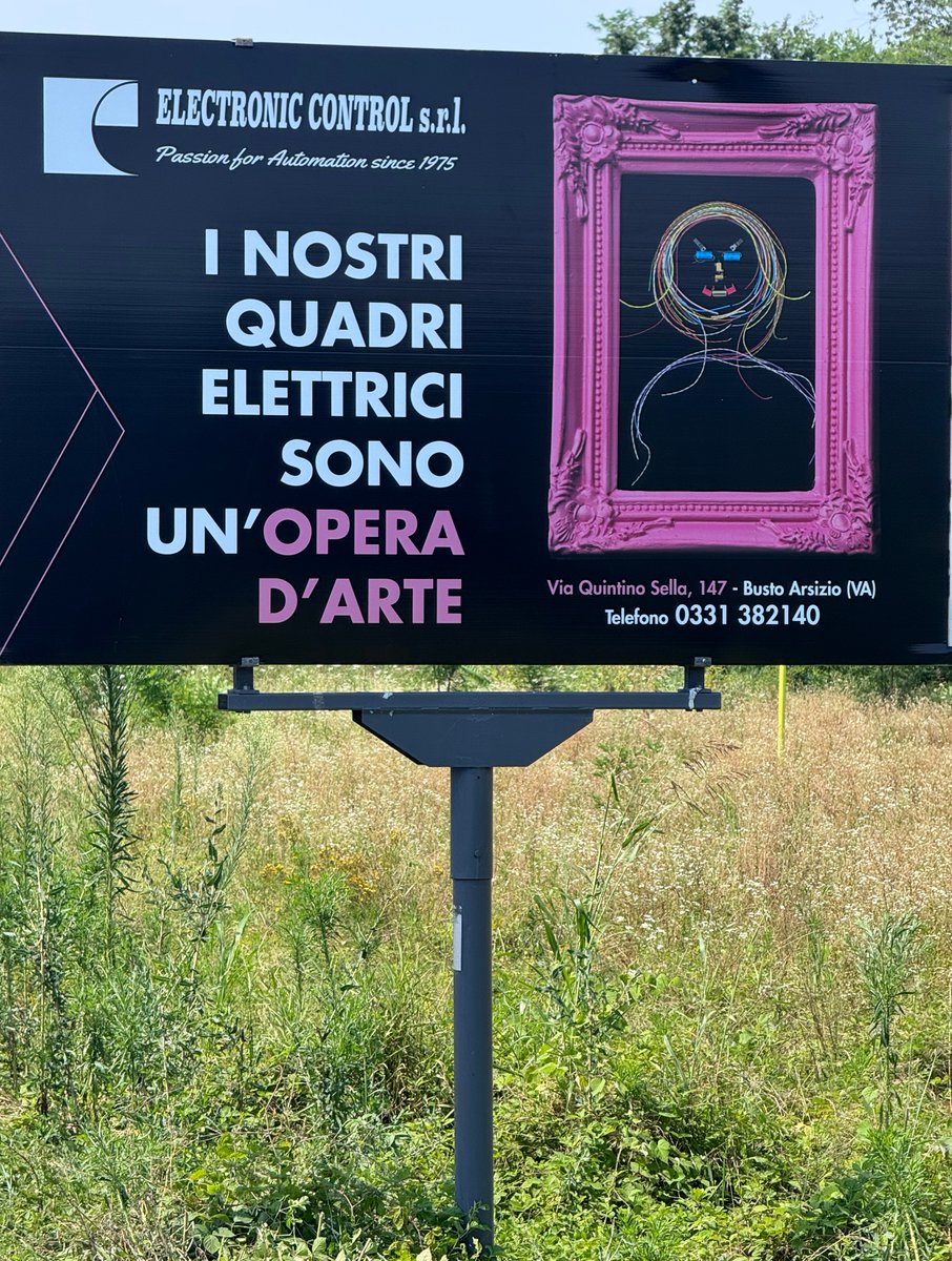 EControlsr73521's tweet image. 🚀 Siamo entusiasti di annunciare la nostra nuova affissione del cartellone pubblicitario! 🚀

Siamo orgogliosi di condividere con voi il nostro ultimo passo nella strategia di crescita e visibilità di #electroniccontrol. 
Un enorme ringraziamento al nostro straordinario team.