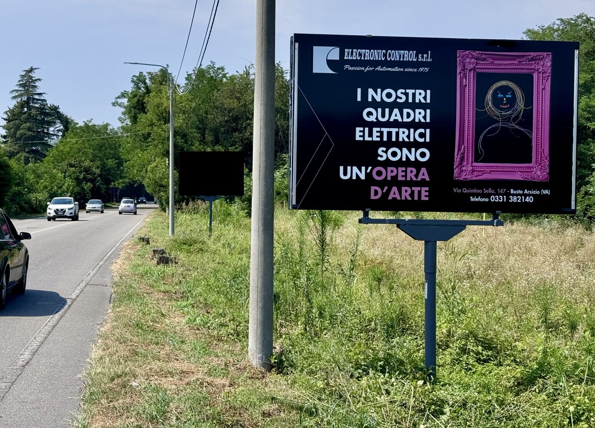 EControlsr73521's tweet image. 🚀 Siamo entusiasti di annunciare la nostra nuova affissione del cartellone pubblicitario! 🚀

Siamo orgogliosi di condividere con voi il nostro ultimo passo nella strategia di crescita e visibilità di #electroniccontrol. 
Un enorme ringraziamento al nostro straordinario team.