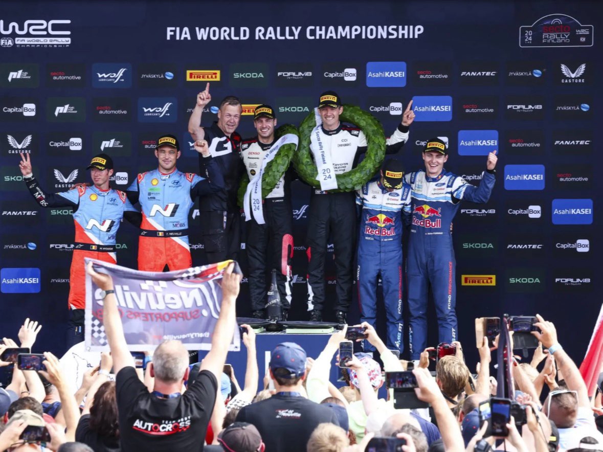 Tänään klo20:00 alkaen <a href="/RallyFinland/">Secto Rally Finland</a> purku striimissä feat <a href="/Pynski/">Ville Pynnönen</a> ja muutama yllätysvieras. Tuu kuulolle twitch.tv/officialkristi…