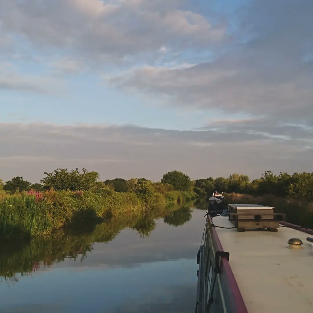 TheBikeBoat's tweet photo. My location for towpath trading this Saturday. Opposite @CaenHillMarina &amp; @foxhangersboats, for bicycle repairs &amp; servicing. 

Will be open at my workshop in Bath; Thursday, Friday, &amp; Monday. Closed next week as I head towards @InnBarge for the Floating Fayre the weekend after https://t.co/ZBSkAITrE0