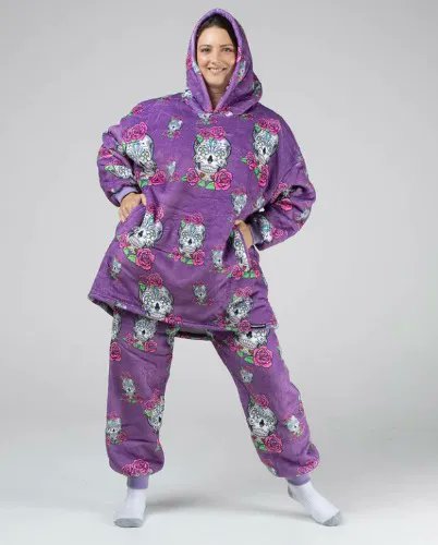 Taitycake's tweet photo. I just received Happy Hoodie Sugar Skull Hoodie and Pants Set from Anonymous via Throne. Thank you! https://t.co/fqQIm08j0t #Wishlist #Throne https://t.co/g1GPlVzbi7
