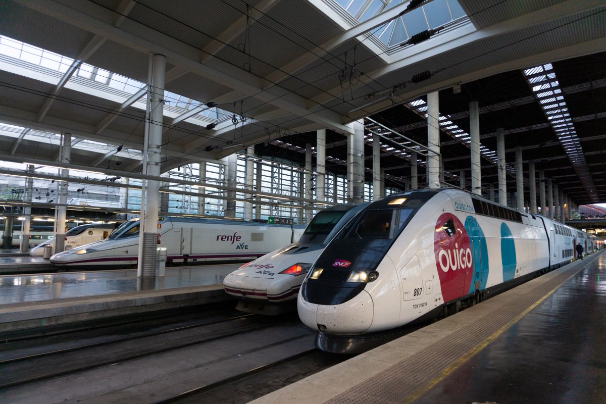 RailPressNews's tweet photo. En los últimos tres años, el 71% de la población española ha viajado en tren https://t.co/jDtGYS4jjm https://t.co/6EKv4XJ9HC