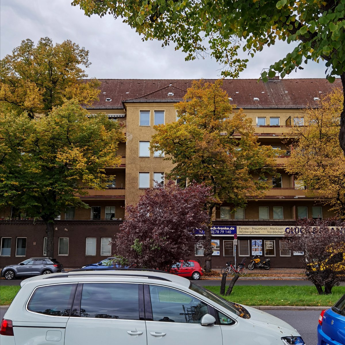 Stift_und_Bogen's tweet image. 🙏 Berlin, bitte verneige dich.

Dr. Elisabeth #Abegg (* 1882) verstarb am 8. August 1974, #otd vor 50 Jahren. Sie war Lehrerin und unter den Nazis im Widerstand - als organisatorischer Kopf eines Netzwerks, das zahlreiche jüdische Mitmenschen vor dem KZ bewahren konnte.

#Berlin