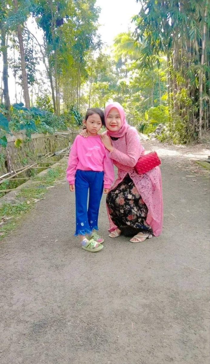 Yulinap1995's tweet photo. Salam kenal untuk semua https://t.co/zE4eNPgLMV