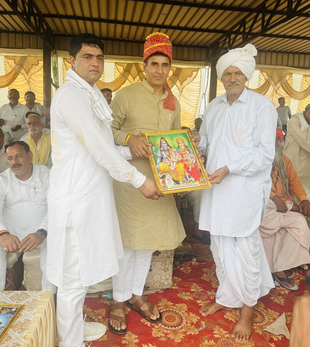 YSilani's tweet photo. दंगल दंगल https://t.co/5vruON73NP