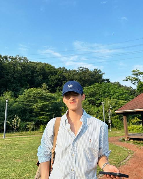 raf4svt's tweet photo. Nature Trip 🔞

© KyêømHàø Fílø Smüt

"Ibang nature trip ata iniisip mo eh hahaha. What I mean is, mag-sex tayo ngayon ora mismo dito. Sex with nature." ani ni Hao. 

Hint: 1 word, 8 letters, lowercase

🔗https://t.co/nSY9IIXL6D

-MDNI 🔞 https://t.co/gjTwbp38eN