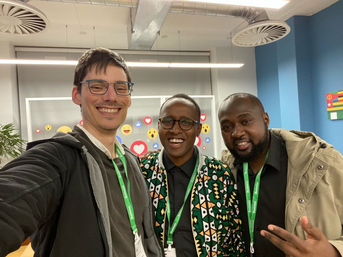 Dr. Manicom represents the Lab at Meta LLM community meetup in Johannesburg🇿🇦! Exciting discussions on building a stronger AI community in Africa and innovative uses of Llama models like chatbots for expecting mothers and a "panic button" app for GBV victims. #Llama #AIinAfrica