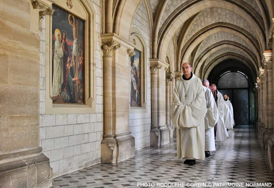 L’abbaye Notre-Dame de la Trappe à découvrir dans le dernier numéro de Patrimoine Normand. Plus d'informations : patrimoine-normand.com/article-151738…