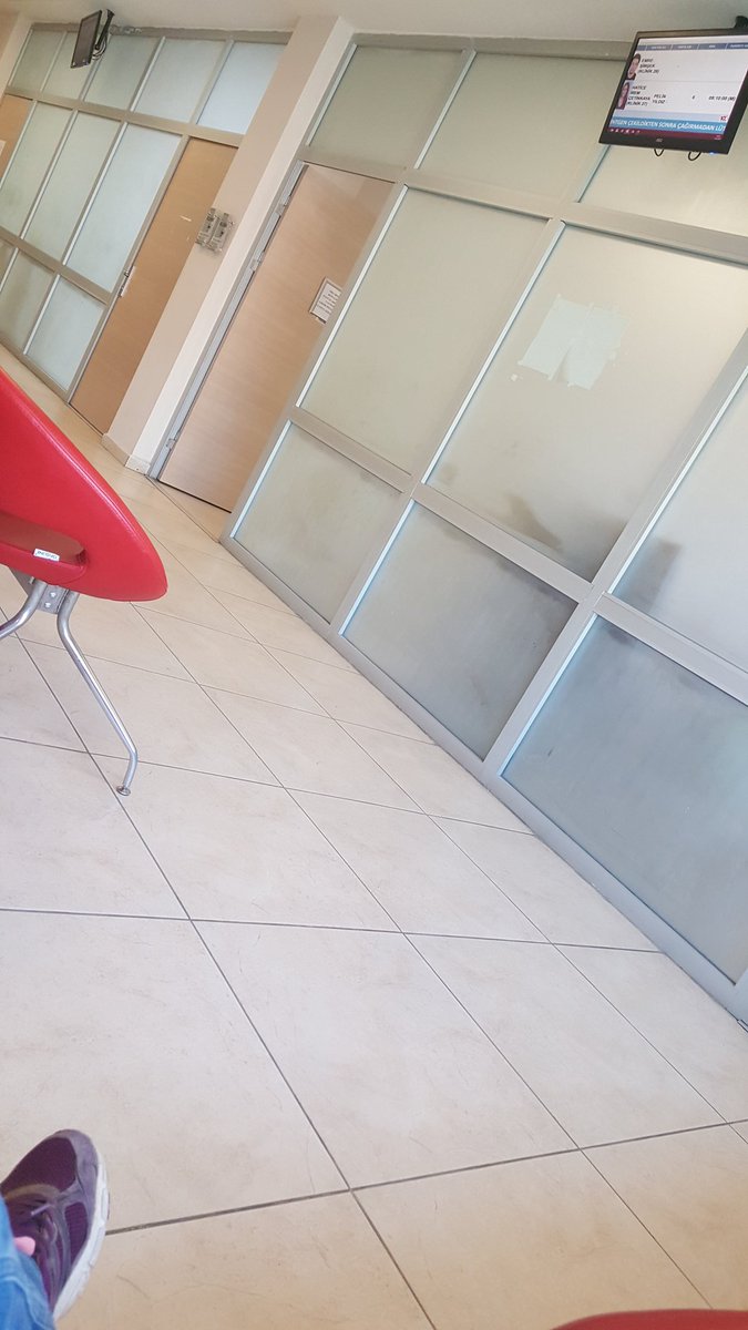 En  korktugum  yerde  dişçideyim  uyuşturuldum  elim ayagim titriyo