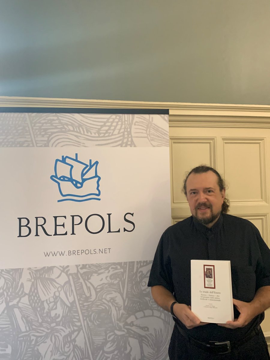 Great to see you, Ernesto Sergio Mainoldi! The co-editor of 'La triade dell’Essere' was pleased to see that his book is one of the many books on display at our #ICPS2024 booth.

More about this book: bit.ly/3AVmMRQ

#Neoplatonism #ChristianPhilosophy #Patristics
