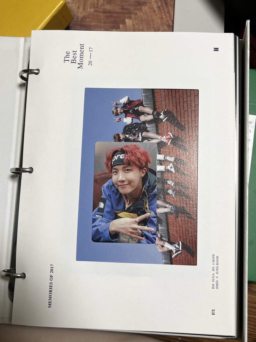 chilppang's tweet photo. 방탄소년단 2017 메모리즈 양도합니다.(풀박)
BTS 2017 MEMORIES (All)

포토카드 호석입니다.
택배비 미포함 3.5입니다.

메인트윗 확인 후 연락 부탁드립니다. 

BTS RM 남준 알엠 JIN 석진 진 SUGA 윤기 슈가 J-HOPE 호석 제이홉 JIMIN 지민 V 태형 뷔 JUNGKOOK 정국 DVD https://t.co/GU4rT6YCze