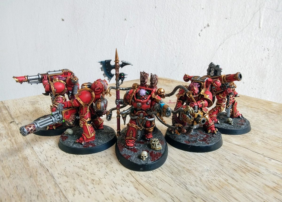 Warpsmith + 4 Havocs

ภาพสะท้อนด้านมืดของ Techmarine ซึ่งแตกต่างจาก Techmarine และ Tech Priest ตรงที่ Warpsmiths มุ่งควบคุมและบังคับเทคโนโลยีแทนที่จะบูชาหรือเคารพมัน

แม้ว่าพวกเขาจะเป็นช่างซ่อมบำรุงและปรมาจารย์ด้านการล้อมตีป้อมปราการ