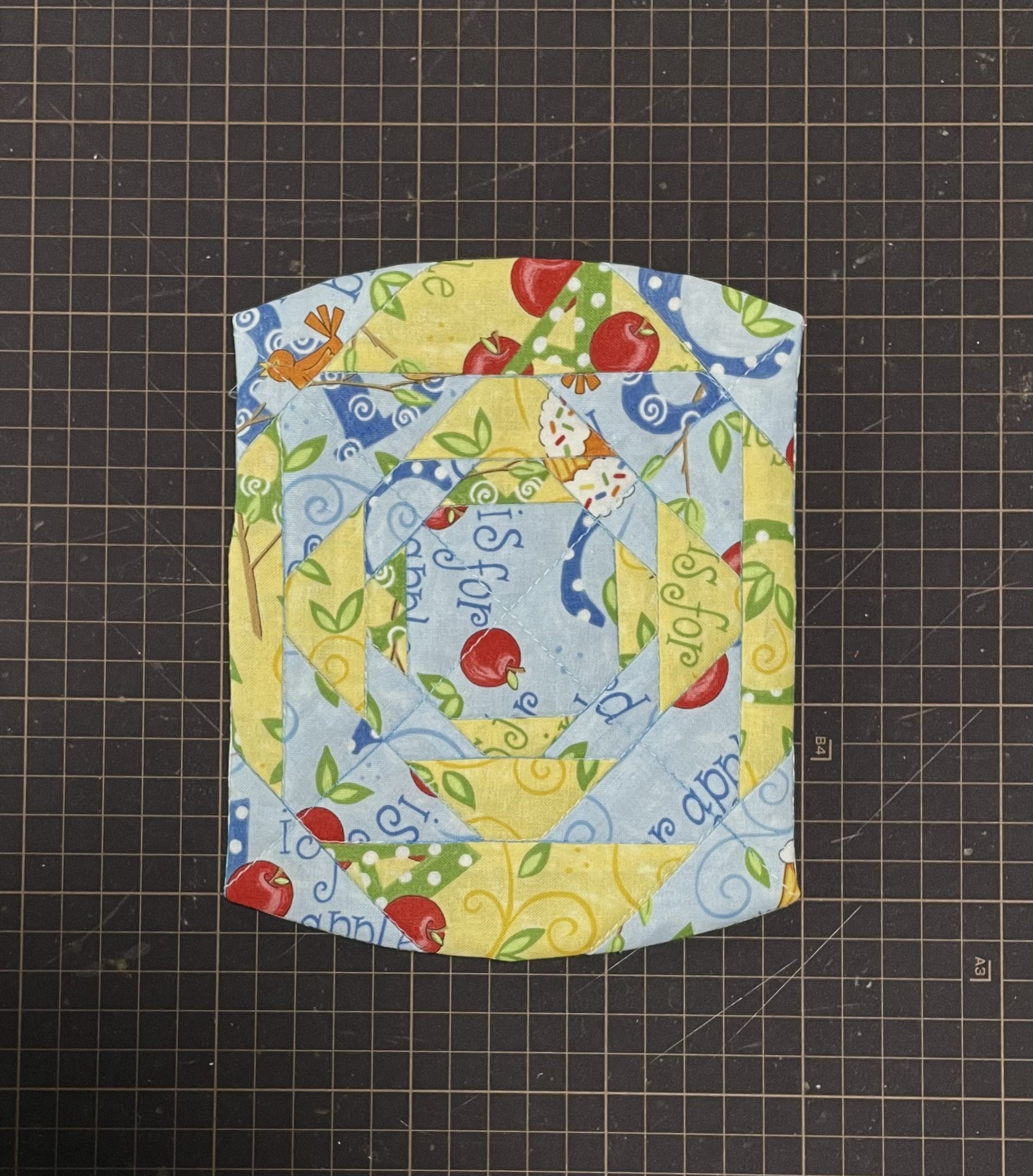 パッチワークポーチ - Search / X