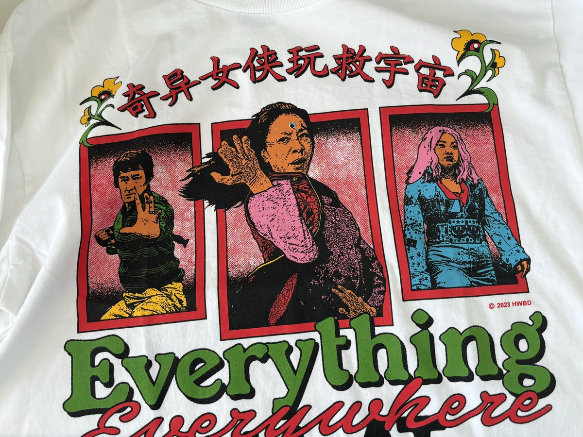 เมื่อวานเพิ่งกดสั่ง วันนี้ได้เสื้อแล้ว ร้านส่งไวมาก 😂😂 ลายสกรีนน่ารักสุดๆ เนื้อผ้าดีมากอ่า