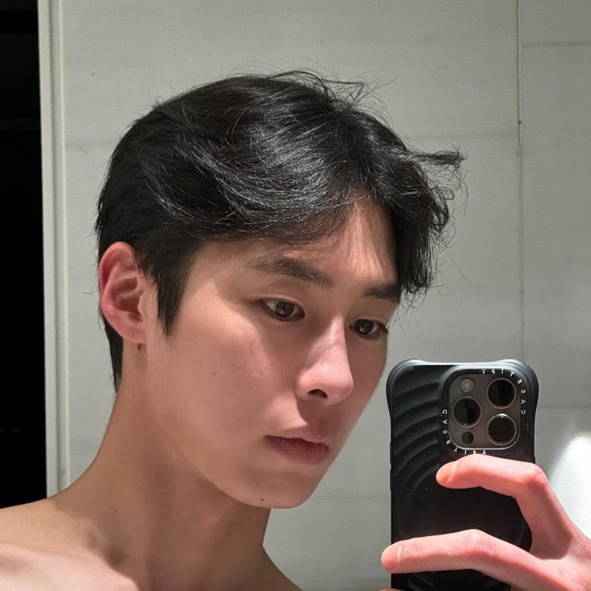 JaeWookBrasil's tweet photo. 이번달 거울 시점 🦊
Ponto de espelho este mês🦊
#LeeJaeWoook #oppa #fypシ゚ https://t.co/aINuZToMpm