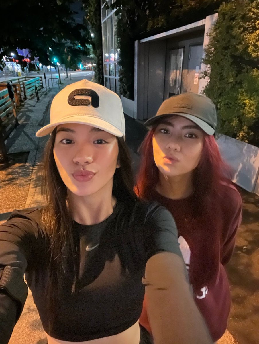 vitaiahmin's tweet photo. productive night for mikhaiah 🏃🏻‍♀️ https://t.co/umXu3DRAW0
