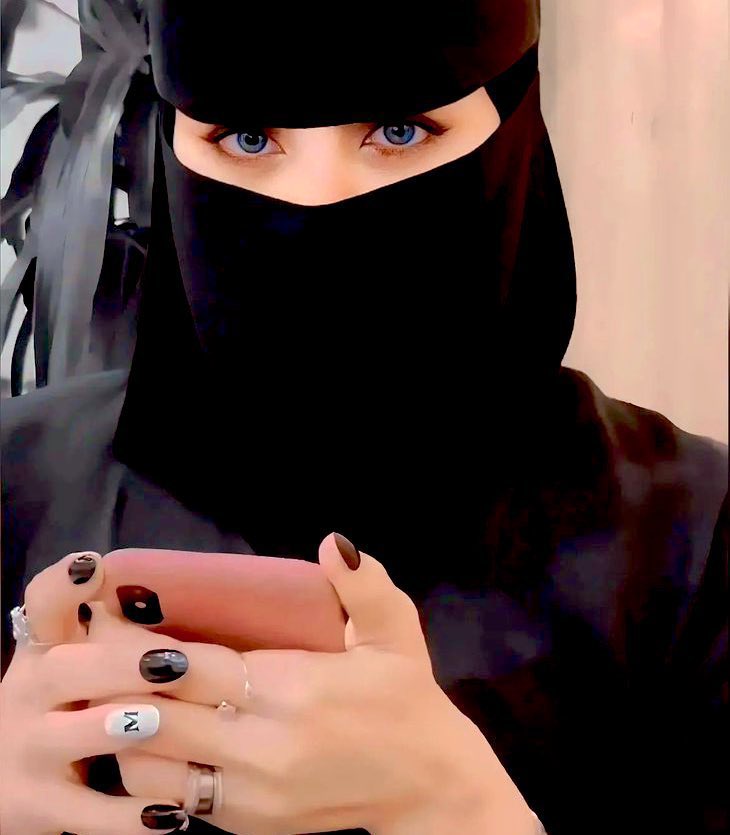 السلام عليكم ورحمه الله وبركاته

مين يرد السلام ؟؟