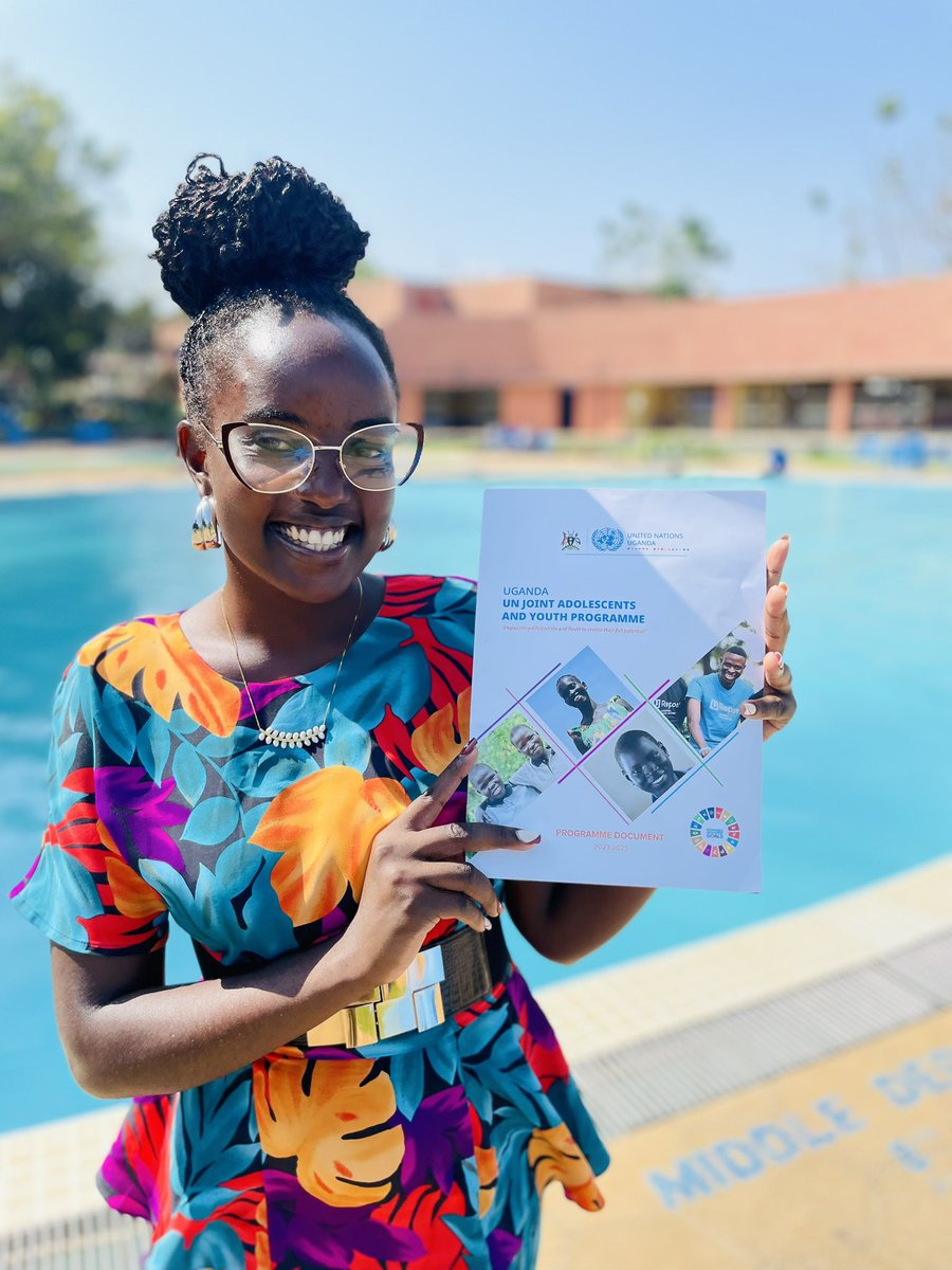 FrancisOk0t1's tweet image. After 3 days of training and work plan development for the reference group. I was elected the Chairperson of the Uganda UN Joint Adolescents and Youth Program &amp;amp; @NuwasiimaSandr4  the General secretary.
@NYCofUganda @unsaugofficial @UNICEFUganda @Mglsd_UG 
#Refugees #Hostcommunity