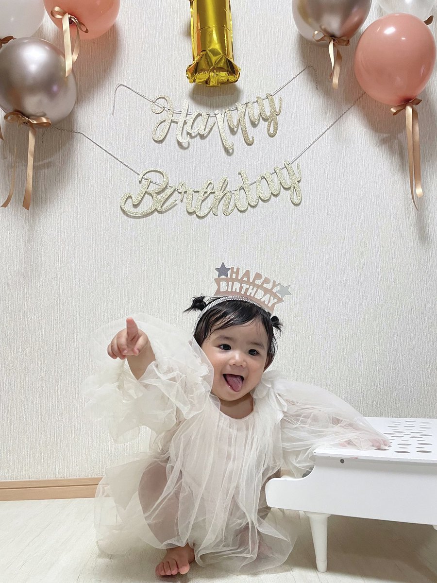 kaedebuu15's tweet photo. 次女👶🏻🧡 ʜᴀᴘᴘʏ 𝟭𝘀𝘁 ʙɪʀᴛʜᴅᴀʏ︎︎ 🎂  ̖́-

毎日癒しをありがとう🫶🏻
これからも健康ですくすく成長してね
アイシテル😚💞💞 https://t.co/1Y3jKHr3bw