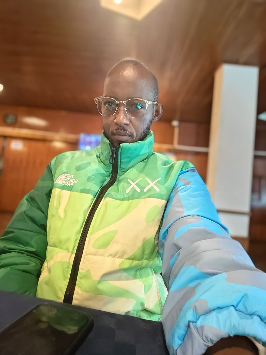 SokoAnalyst's tweet photo. In the CBD. The weather is perfect to effect permanent change for a better Kenya. #NaneNane #RutoMustGo https://t.co/OLw9sAqFKn