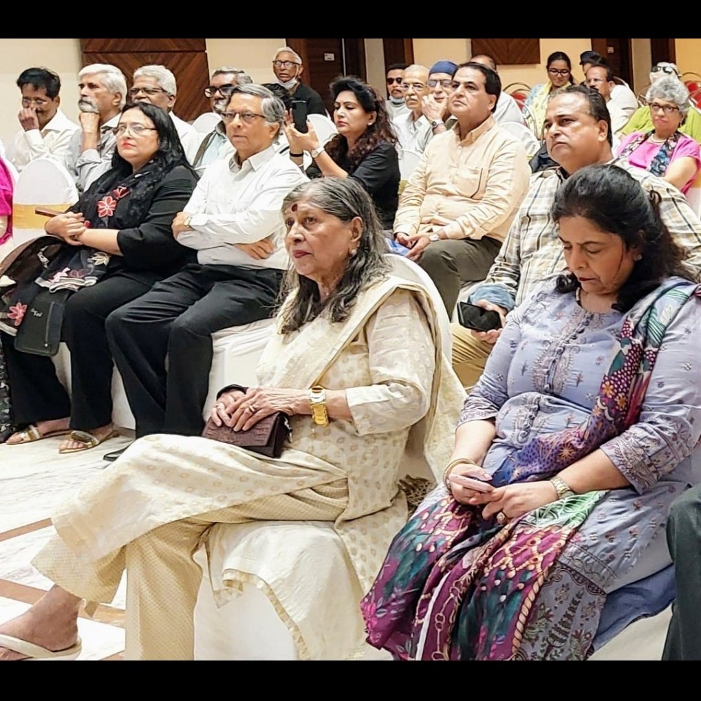 AGNIHWEST's tweet photo. 1. Meet your Police Event on 21st April 2023

Agni H-west organised a, “Meet your Police" with Mr Vivek Phansalkar, (Commissioner of Police, Mumbai), Anil Paraskar (DCP, Zone 9) and Mr Haridas Killedar (Sr PI traffic)

@cpmumbaipolice
@MumbaiPolice https://t.co/kieNezUsuR