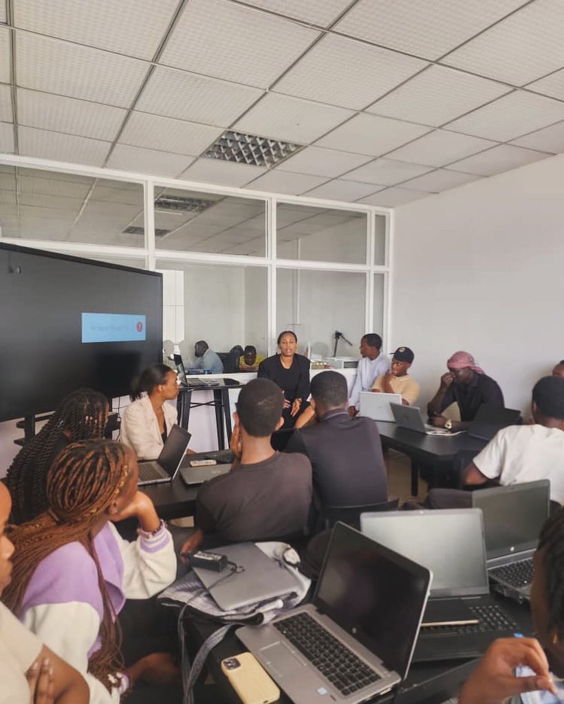 eShuri1's tweet image. Excited to launch @Certiport Software Camp with Mrs. @nadiauwamahoro , CEO of eShuri 21st Century Skills Lab! 

Introducing cutting-edge certification approaches to empower our students for future success. #Certiport #eShuri #SkillsForTheFuture&quot;