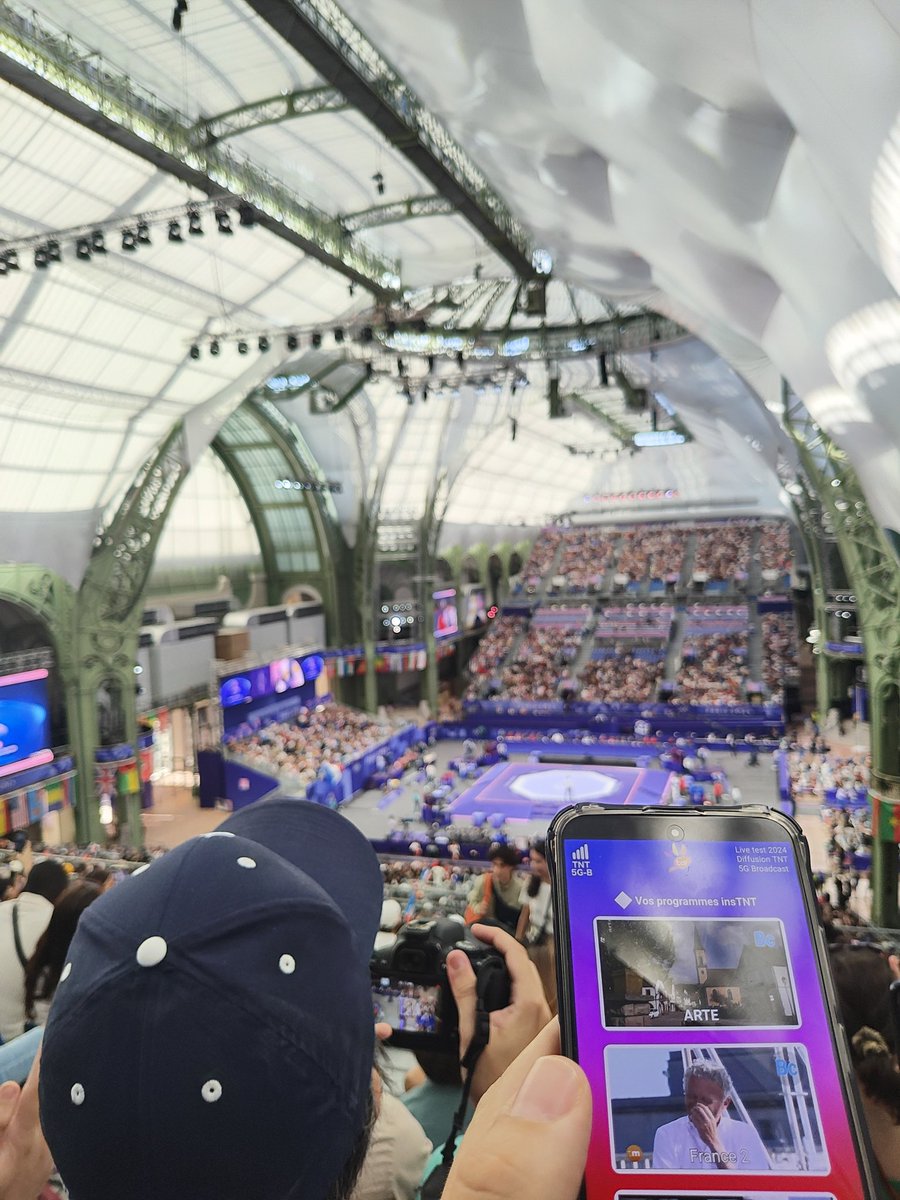 rousseaurom1's tweet photo. Quel plus bel écrin que le grand palais pour tester la 5g broadcast par @TDFgroupe ? Allez Souleyman !!! https://t.co/r0xA6imqaH